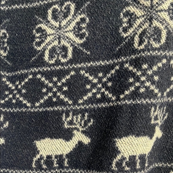 Forever 21 Black and Tan Poncho - Picture 4 of 6